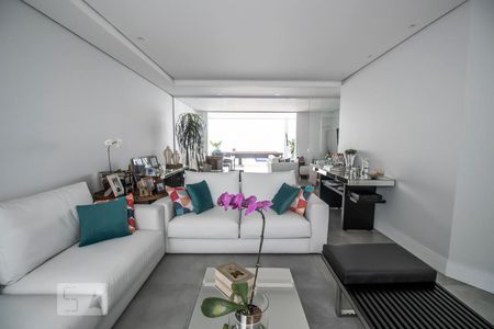 Sala de casa para alugar com 3 quartos, 480m² em Parque Jabaquara, São Paulo