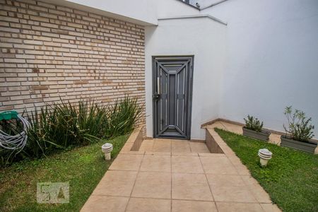 Casa para alugar com 480m², 3 quartos e 2 vagas Casa para alugar com 480m², 3 quartos e 2 vagasEntrada