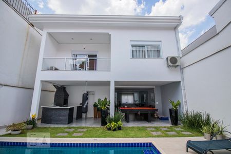 Casa para alugar com 480m², 3 quartos e 2 vagas Casa para alugar com 480m², 3 quartos e 2 vagasÁrea Externa