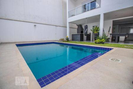 Casa para alugar com 480m², 3 quartos e 2 vagas Casa para alugar com 480m², 3 quartos e 2 vagasÁrea Externa Piscina
