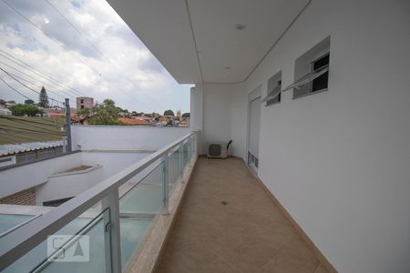 Casa para alugar com 480m², 3 quartos e 2 vagas Casa para alugar com 480m², 3 quartos e 2 vagasVaranda da suíte 2