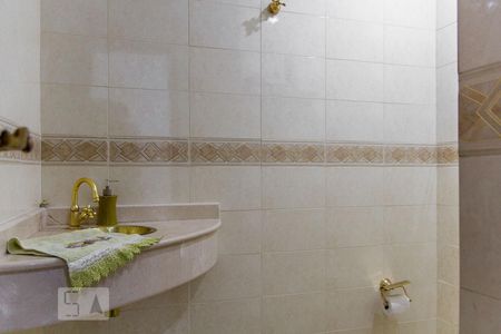 Apartamento à venda com 180m², 4 quartos e 3 vagas Apartamento à venda com 180m², 4 quartos e 3 vagasLavabo