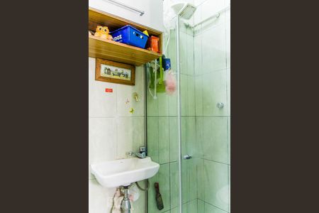 Banheiro de apartamento à venda com 1 quarto, 40m² em Cacuia, Rio de Janeiro