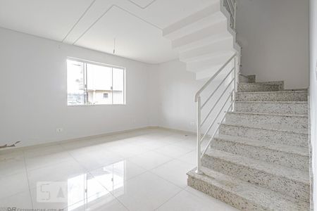 Sala de Estar de casa de condomínio para alugar com 3 quartos, 185m² em Bacacheri, Curitiba