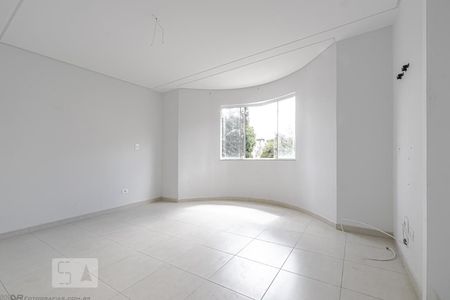 1º Dormitório suíte de casa de condomínio para alugar com 3 quartos, 185m² em Bacacheri, Curitiba