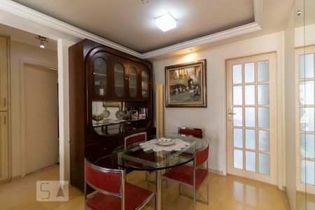 Sala de apartamento à venda com 2 quartos, 78m² em Vila Gumercindo, São Paulo