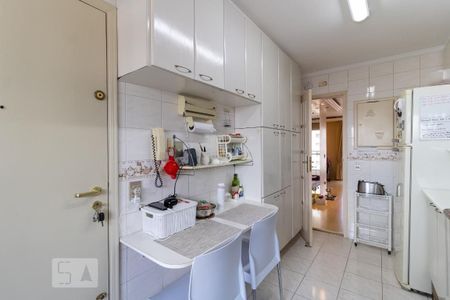 Apartamento à venda com 78m², 2 quartos e 2 vagas Apartamento à venda com 78m², 2 quartos e 2 vagasCozinha