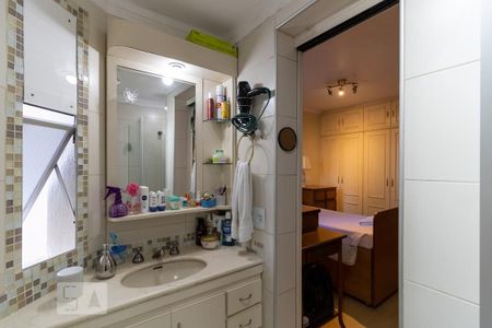 Apartamento à venda com 78m², 2 quartos e 2 vagas Apartamento à venda com 78m², 2 quartos e 2 vagasBanheiro da Suíte