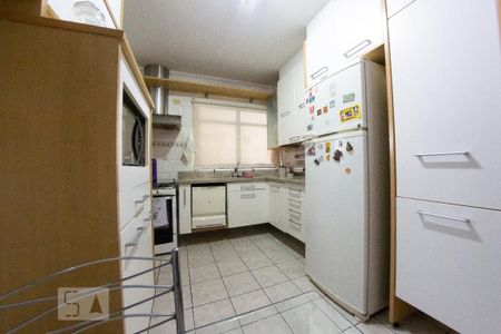 Apartamento à venda com 136m², 4 quartos e 2 vagasCozinha