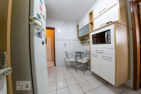 Apartamento à venda com 136m², 4 quartos e 2 vagasCozinha