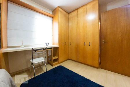 Apartamento à venda com 136m², 4 quartos e 2 vagasSuíte 2