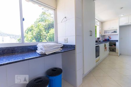 Casa à venda com 600m², 7 quartos e 6 vagasCozinha