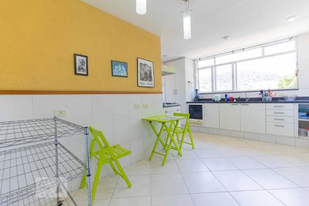 Casa à venda com 600m², 7 quartos e 6 vagasCozinha