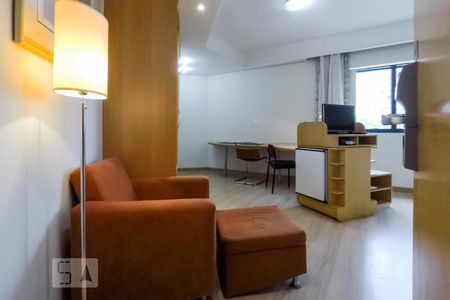 Entrada de kitnet/studio para alugar com 1 quarto, 30m² em Vila Clementino, São Paulo