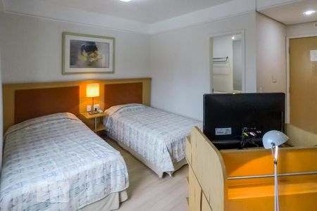 Sala / quarto de kitnet/studio para alugar com 1 quarto, 30m² em Vila Clementino, São Paulo