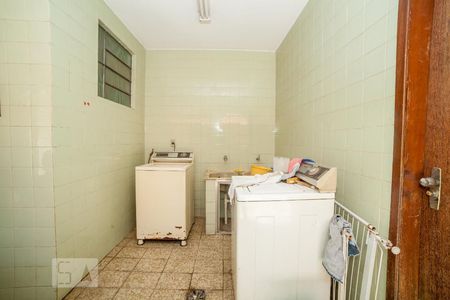 Casa à venda com 320m², 4 quartos e 4 vagas Casa à venda com 320m², 4 quartos e 4 vagasÁrea de Serviço