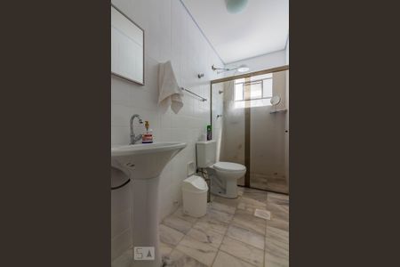 Banheiro Social de apartamento para alugar com 2 quartos, 60m² em Sion, Belo Horizonte