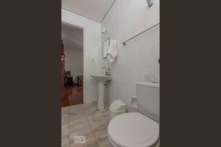 Banheiro Social de apartamento para alugar com 2 quartos, 60m² em Sion, Belo Horizonte