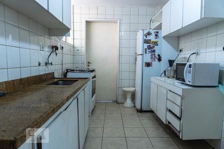 Apartamento à venda com 120m², 3 quartos e 2 vagasCozinha