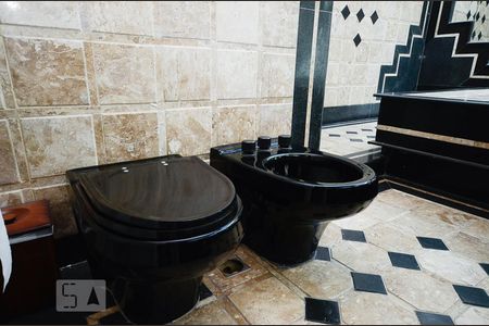 Apartamento à venda com 375m², 5 quartos e 2 vagasBanheiro da Suíte 2