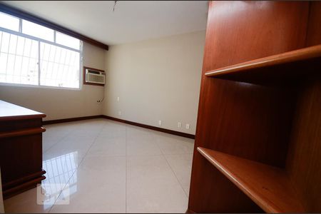 Apartamento à venda com 375m², 5 quartos e 2 vagasSuíte