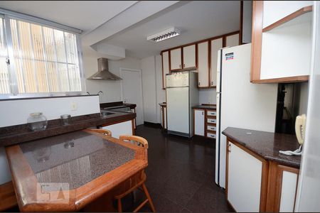 Apartamento à venda com 375m², 5 quartos e 2 vagasCozinha