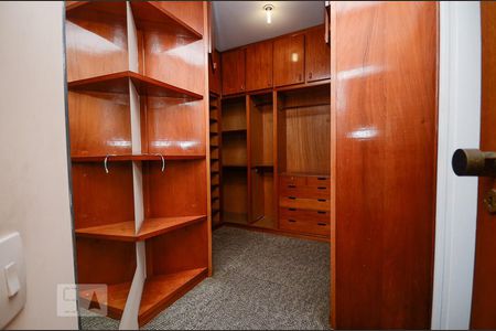 Apartamento à venda com 375m², 5 quartos e 2 vagasCloset