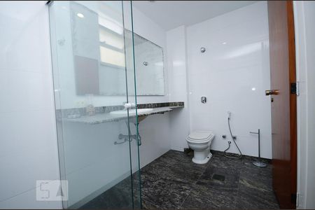 Apartamento à venda com 375m², 5 quartos e 2 vagasBanheiro Social