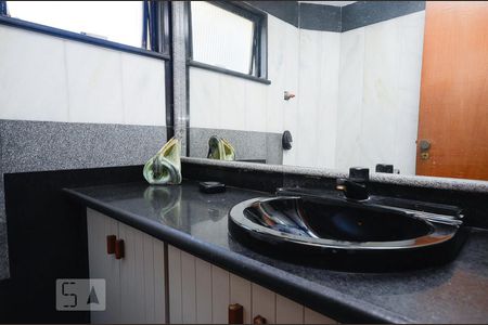 Apartamento à venda com 375m², 5 quartos e 2 vagasLavabo