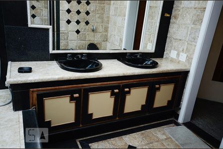 Apartamento à venda com 375m², 5 quartos e 2 vagasBanheiro da Suíte 2