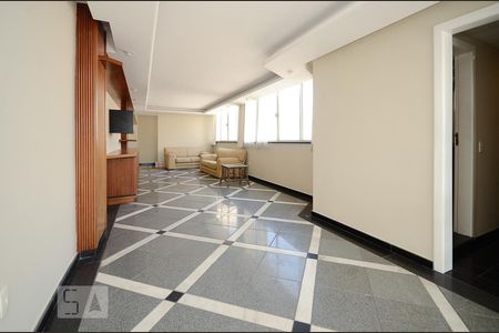 Apartamento à venda com 375m², 5 quartos e 2 vagasSala da Cobertura