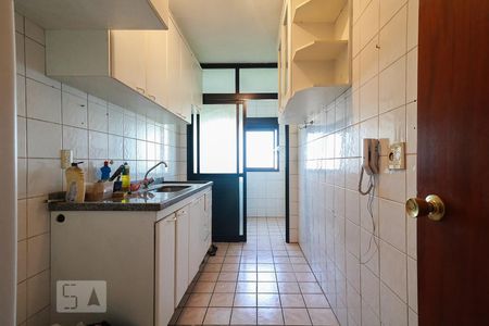Apartamento à venda com 56m², 2 quartos e 1 vagaCozinha