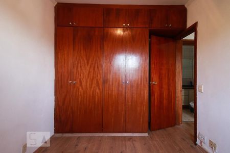 Apartamento à venda com 56m², 2 quartos e 1 vagaQuarto 2 - Armários