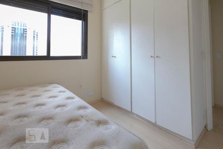 Quarto 1 de apartamento para alugar com 2 quartos, 49m² em Indianópolis, São Paulo