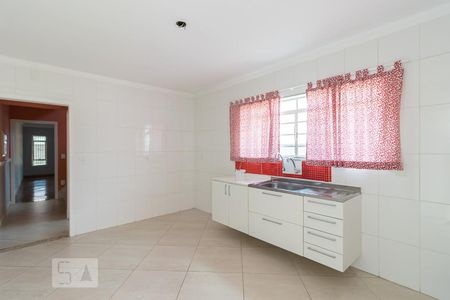 Casa para alugar com 115m², 3 quartos e 2 vagas Casa para alugar com 115m², 3 quartos e 2 vagasCozinha