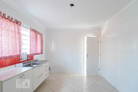 Casa para alugar com 115m², 3 quartos e 2 vagas Casa para alugar com 115m², 3 quartos e 2 vagasCozinha
