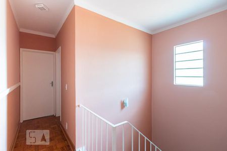 Casa para alugar com 115m², 3 quartos e 2 vagas Casa para alugar com 115m², 3 quartos e 2 vagasHall