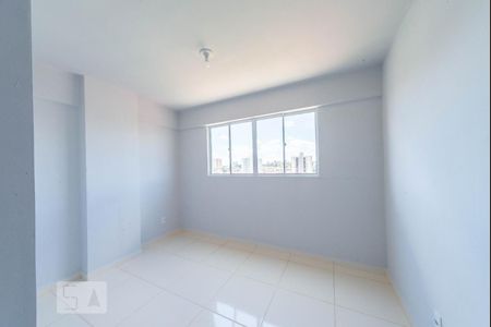 Quarto 1 de apartamento para alugar com 2 quartos, 57m² em Conjunto 8a, Brasília