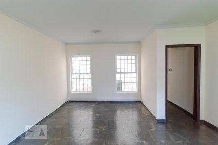 Sala de Estar de casa à venda com 6 quartos, 230m² em Cidade Universitária, Campinas