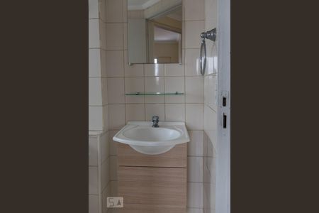 Apartamento para alugar com 50m², 2 quartos e 1 vaga Apartamento para alugar com 50m², 2 quartos e 1 vagaBanheiro