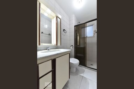 Apartamento para alugar com 74m², 3 quartos e 1 vaga Apartamento para alugar com 74m², 3 quartos e 1 vagaBanheiro da Suíte