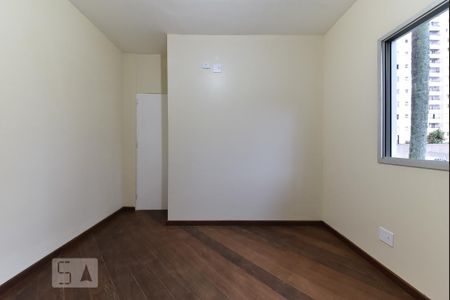 Apartamento para alugar com 74m², 3 quartos e 1 vaga Apartamento para alugar com 74m², 3 quartos e 1 vagaQuarto 1