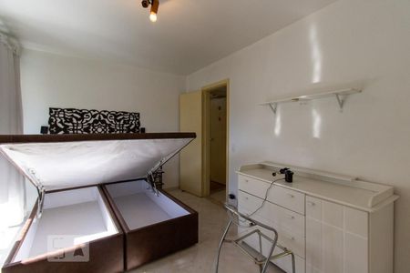 Quarto de apartamento para alugar com 2 quartos, 56m² em Humaitá, Rio de Janeiro