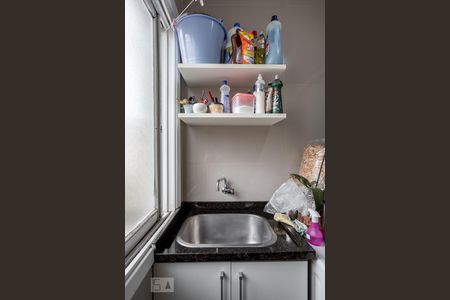 Apartamento à venda com 70m², 2 quartos e 1 vagaÁrea de Serviço