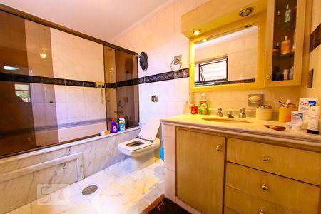 Banheiro da Suite 1 de casa à venda com 5 quartos, 400m² em Jardim Tranquilidade, Guarulhos