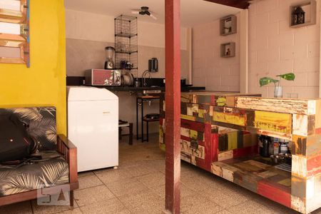 Cozinha e Área de Serviço de casa para alugar com 1 quarto, 45m² em Jardim Oriental, São Paulo