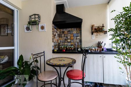 Apartamento para alugar com 72m², 3 quartos e 2 vagas Apartamento para alugar com 72m², 3 quartos e 2 vagasSacada