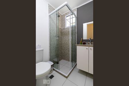 Apartamento para alugar com 72m², 3 quartos e 2 vagas Apartamento para alugar com 72m², 3 quartos e 2 vagasBanheiro Corredor