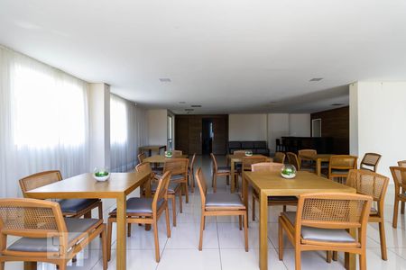 Apartamento para alugar com 72m², 3 quartos e 2 vagas Apartamento para alugar com 72m², 3 quartos e 2 vagasÁrea comum - Salão de festas