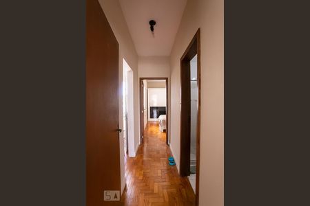 Corredor de apartamento para alugar com 1 quarto, 57m² em Centro Histórico, Porto Alegre